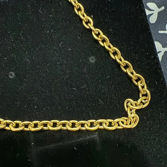 Tri charmed necklace - Picture 3 of 7